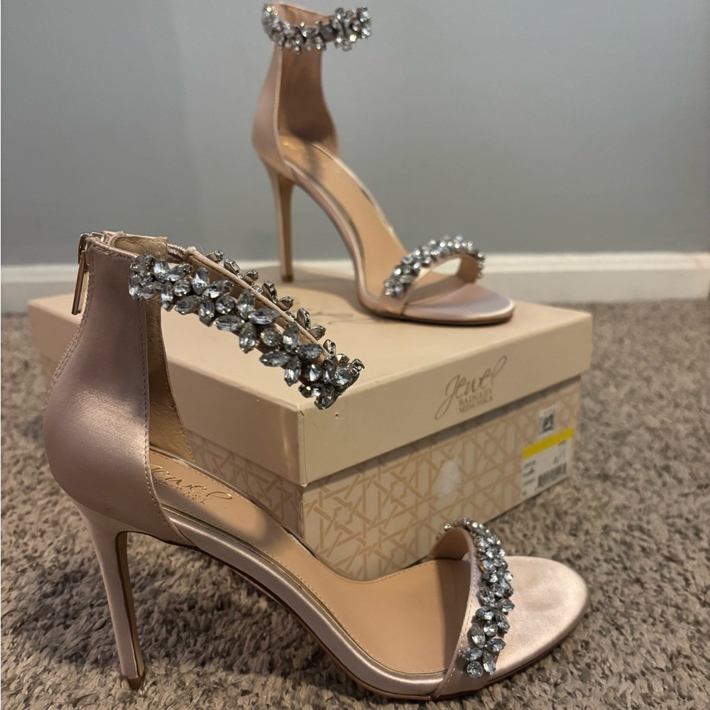 Jewel Badgley Mischka Embellished Satin Heels - Champagne size 8.5